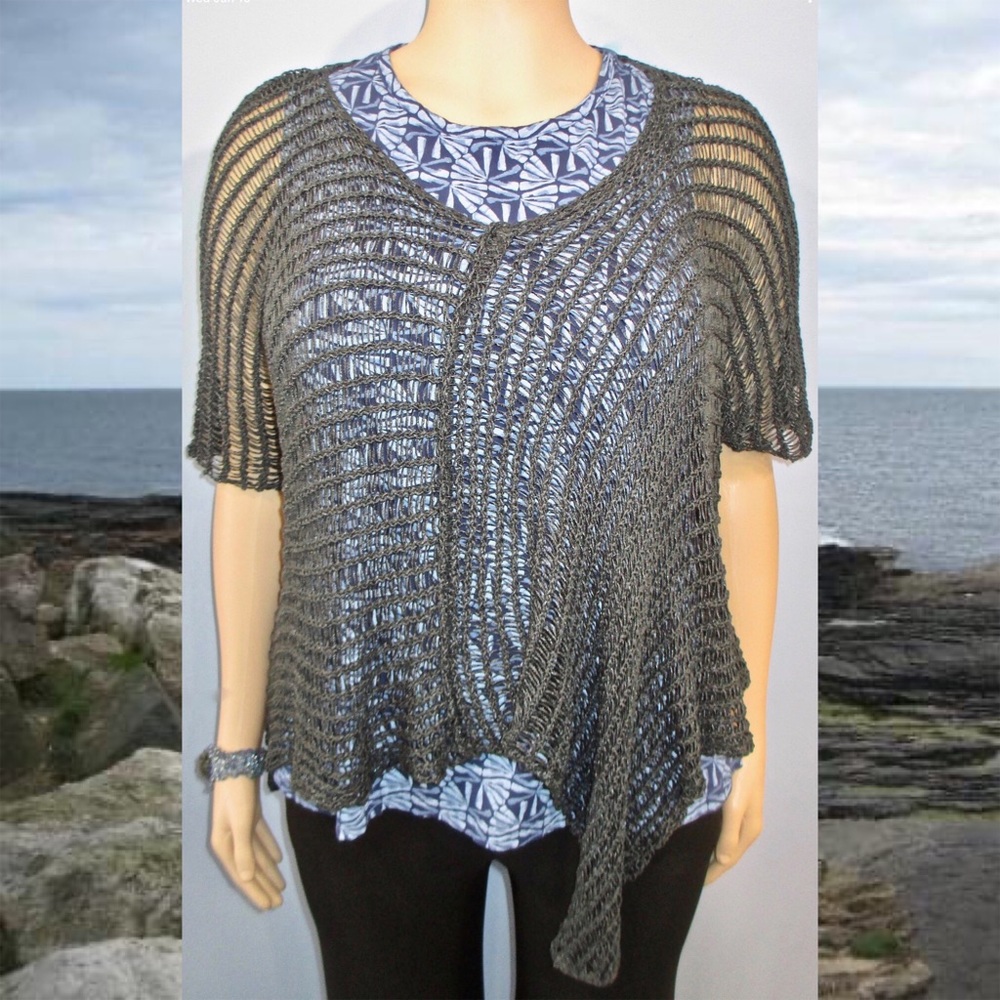 B & K Zuza Lace Hershal Overlay in Slate